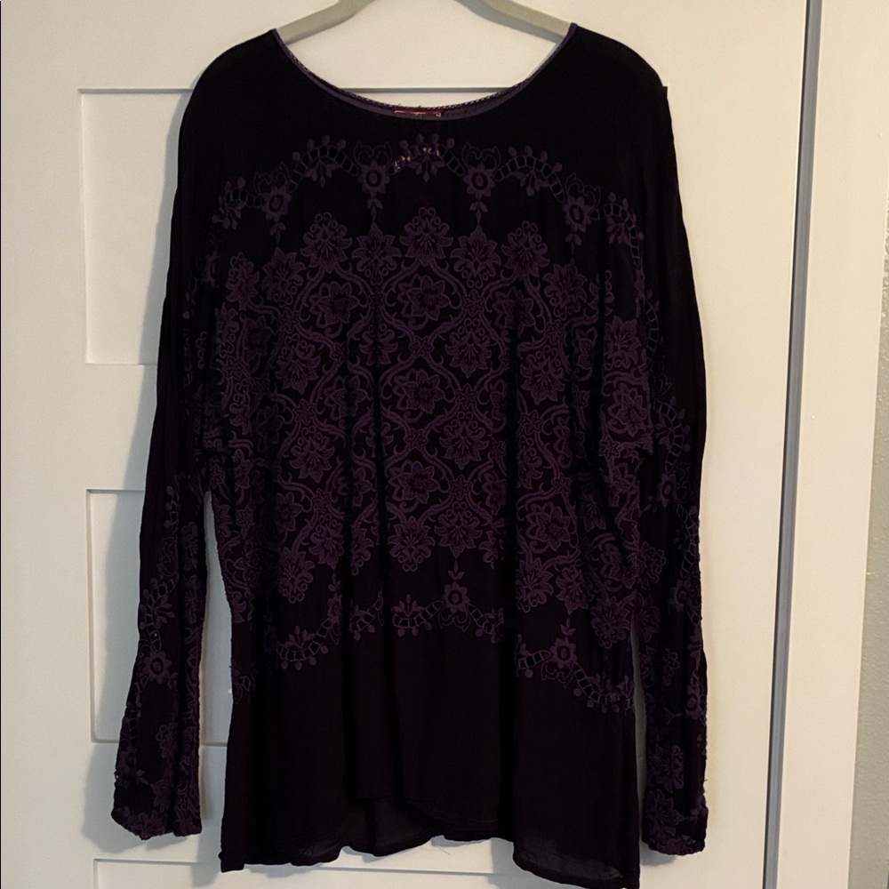 Johnny Was purple embroidered top XL